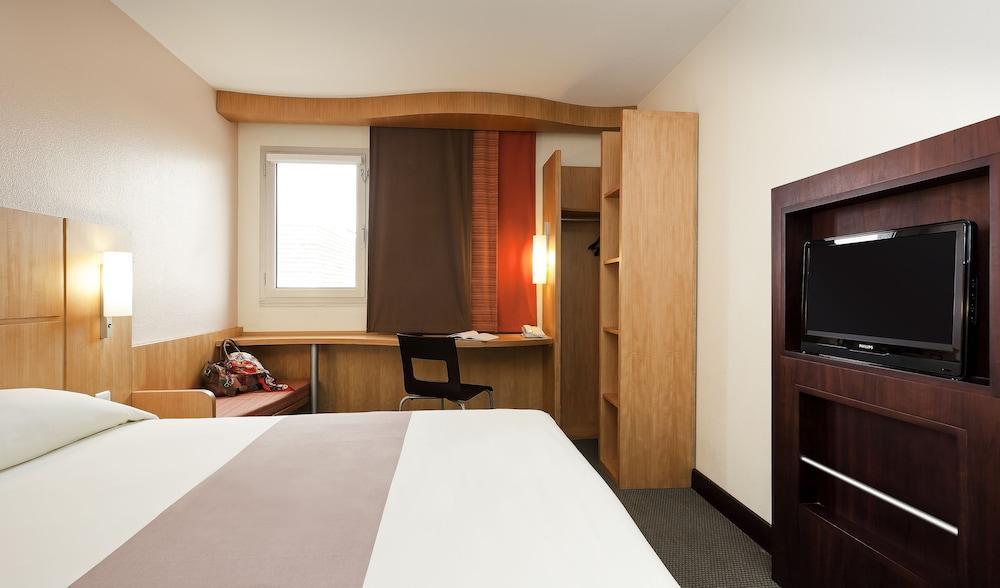 Готель Ibis Styles Abidjan Plateau Екстер'єр фото