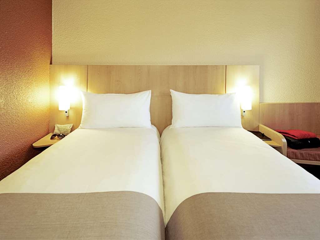 Готель Ibis Styles Abidjan Plateau Номер фото