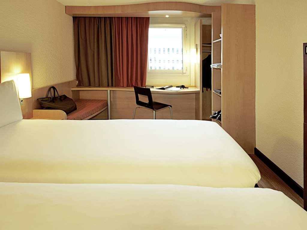Готель Ibis Styles Abidjan Plateau Номер фото